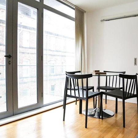 Serviced Apartment In Liverpool City Centre - Free Parking - Balcony - By Happy Days Luaran gambar