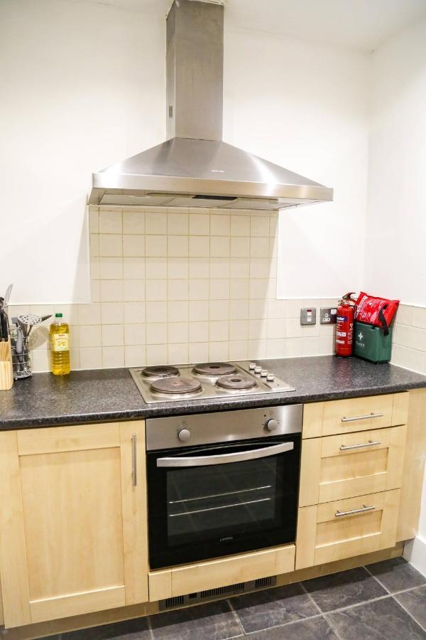 Serviced Apartment In Liverpool City Centre - Free Parking - Balcony - By Happy Days Luaran gambar